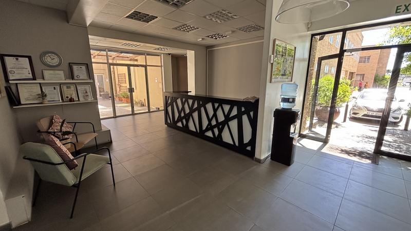 To Let commercial Property for Rent in Paarden Eiland Western Cape